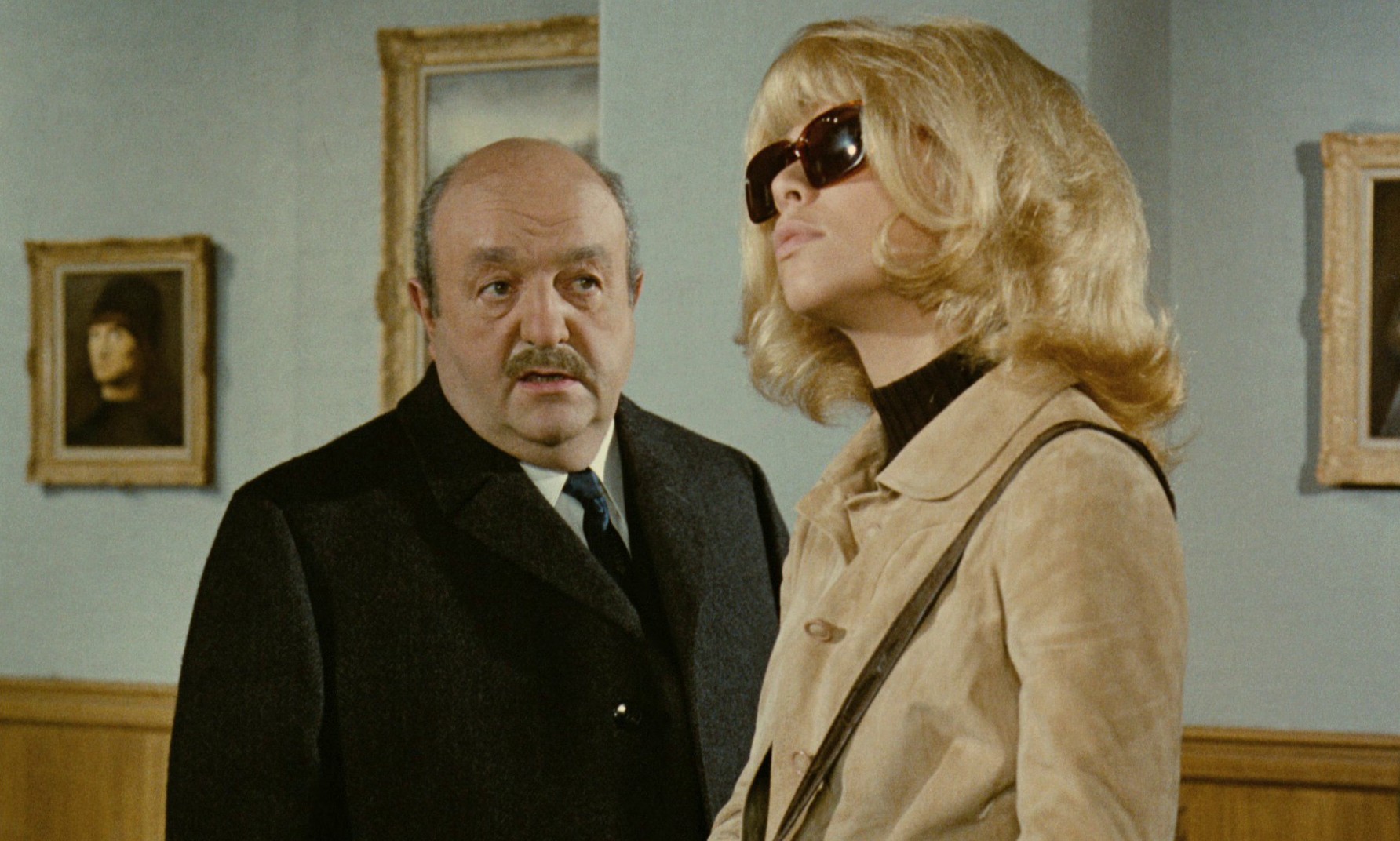 Elle boit pas, elle fume pas, elle drague pas, mais... elle cause! (1970) —  shot,  lighting