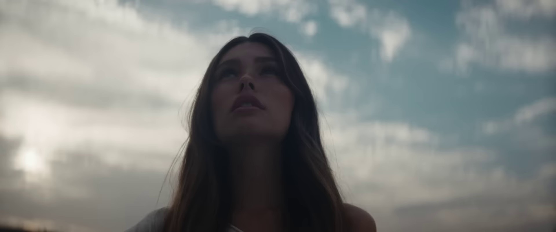 Spinnin (2023) —  shot,  lighting