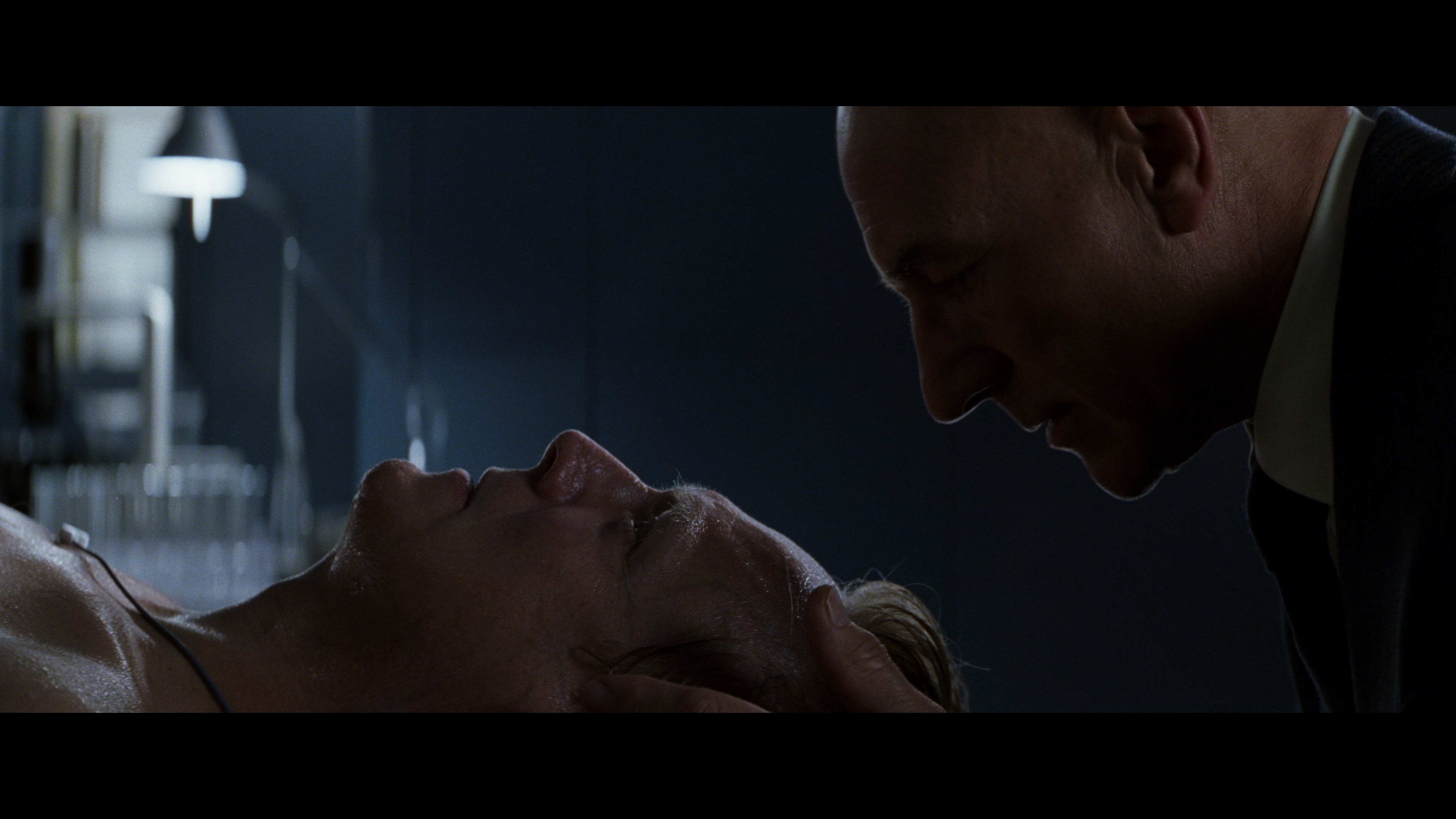 X-Men (2000) —  shot,  lighting