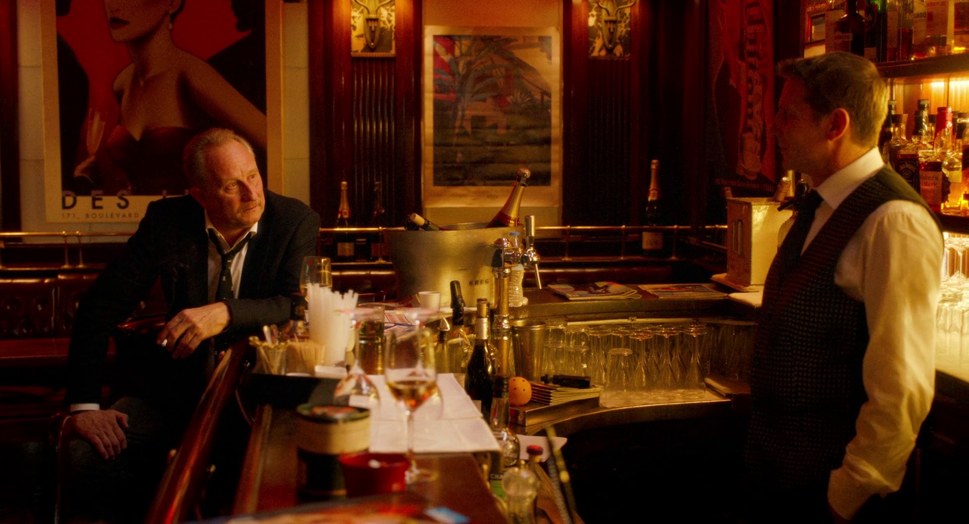 Adieu Paris (2021) —  shot,  lighting