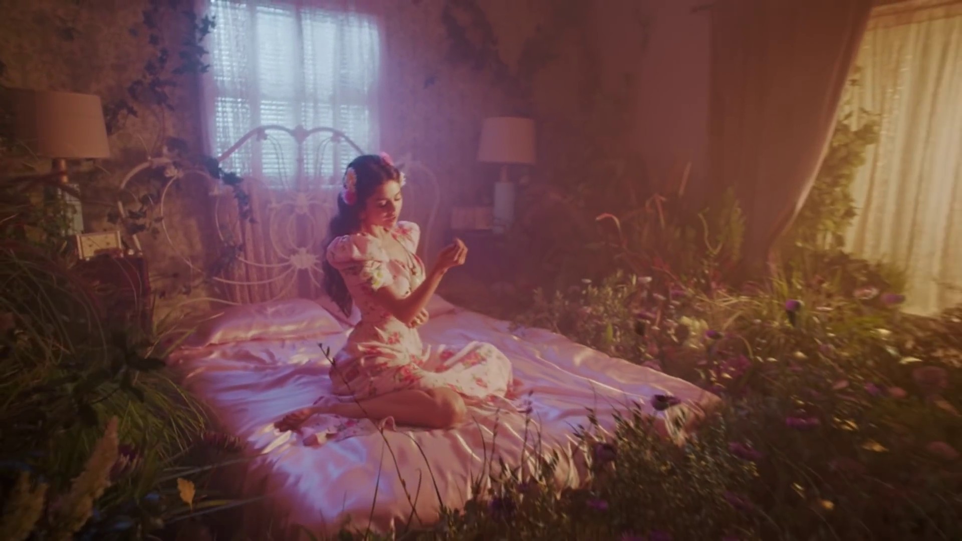 De Una Vez (2021) —  shot,  lighting