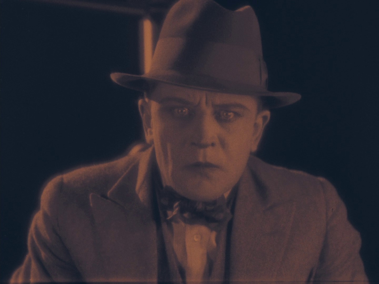 The Lodger: A Story of the London Fog (1927) —  shot,  lighting