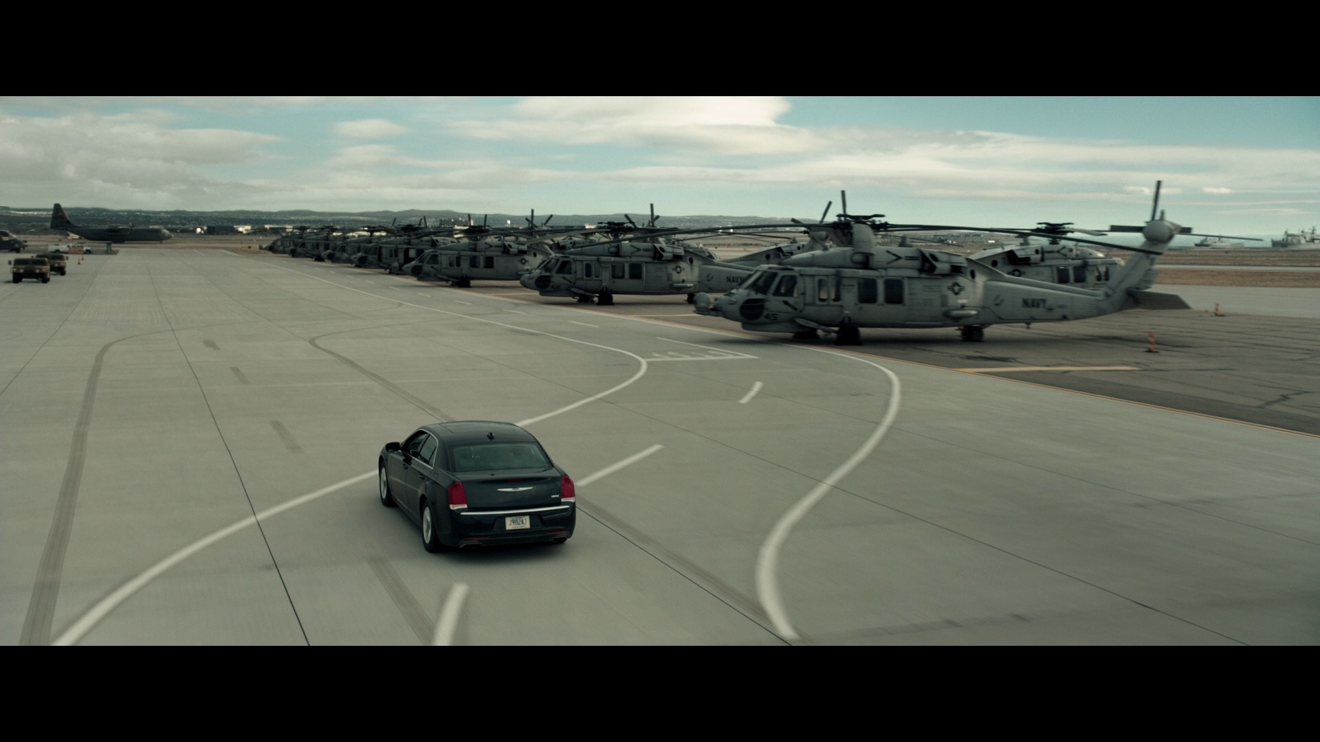 Sicario: Day of the Soldado (2018) —  shot,  lighting