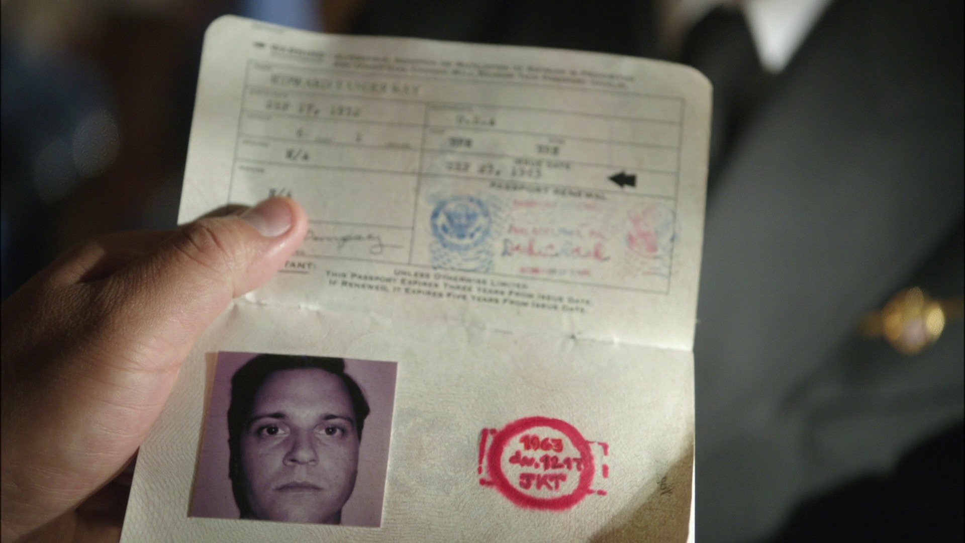 Eastern Exposure (2011) —  shot,  lighting