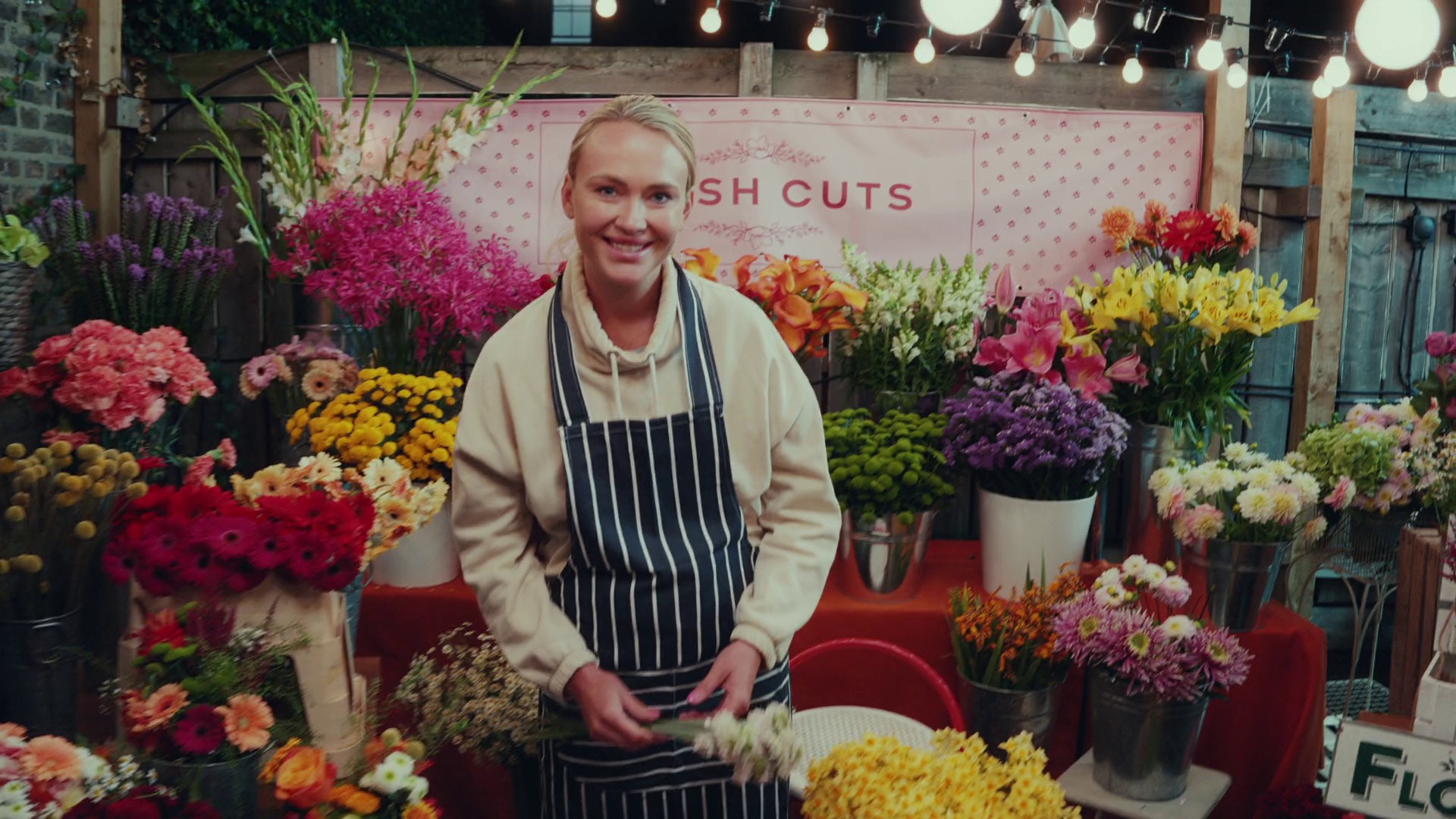 Google Pixel x Gpay - Match Day (2024) —  shot,  lighting