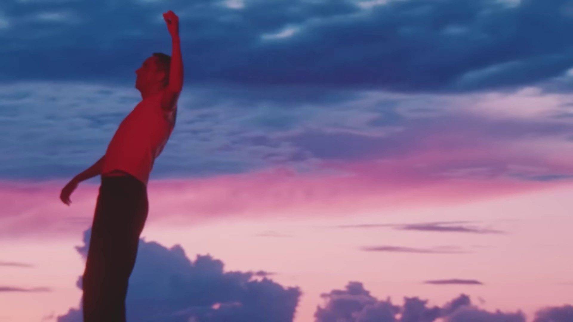 GMT (Jamie xx Remix) (2022) —  shot,  lighting