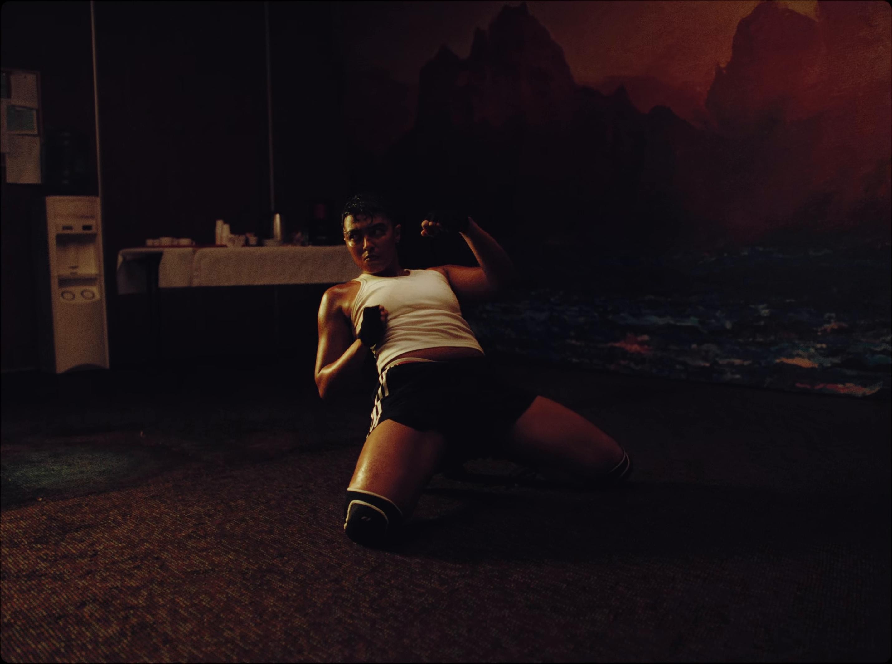 BIEN MÉRITÉ (2025) —  shot,  lighting