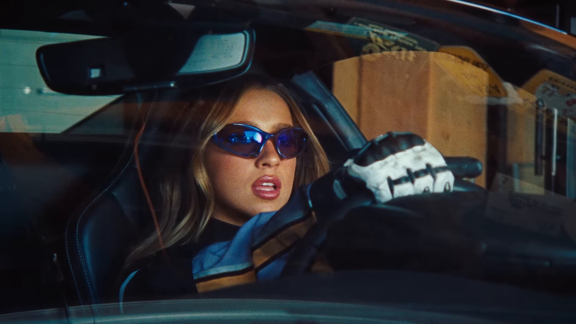 2 hands (2024) —  shot,  lighting