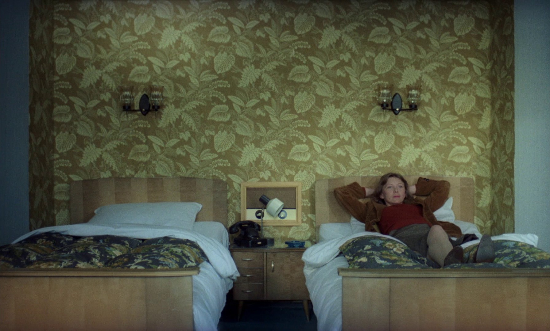 The Meetings of Anna (1978) —  shot,  lighting