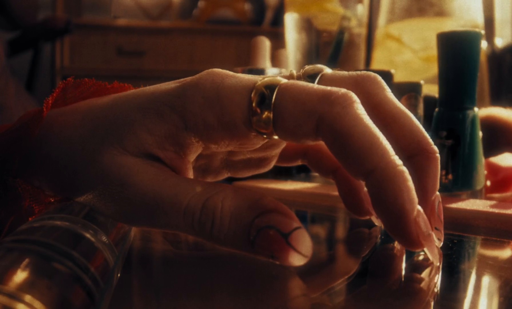 DEICHMANN + No es fácil decir (2024) —  shot,  lighting