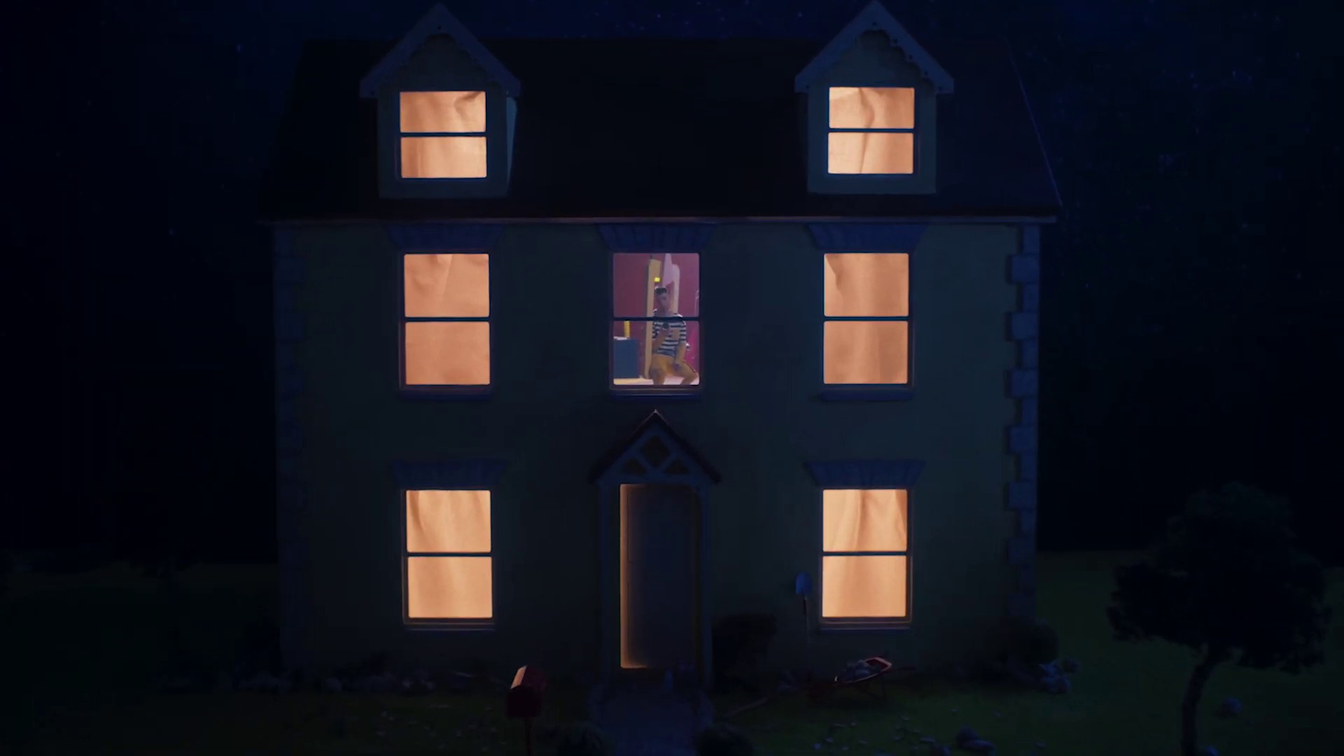 COMPLICACIÓ (2020) —  shot,  lighting