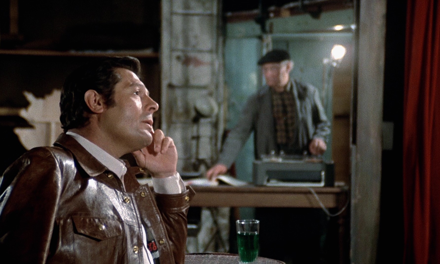 Salut l'artiste (1973) —  shot,  lighting