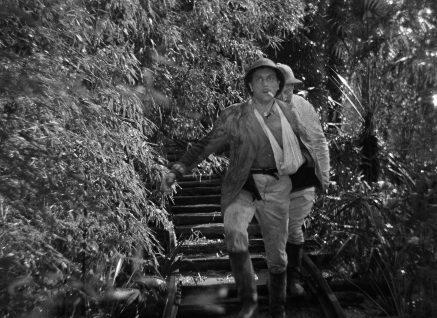 Immortal France (1943) —  shot,  lighting