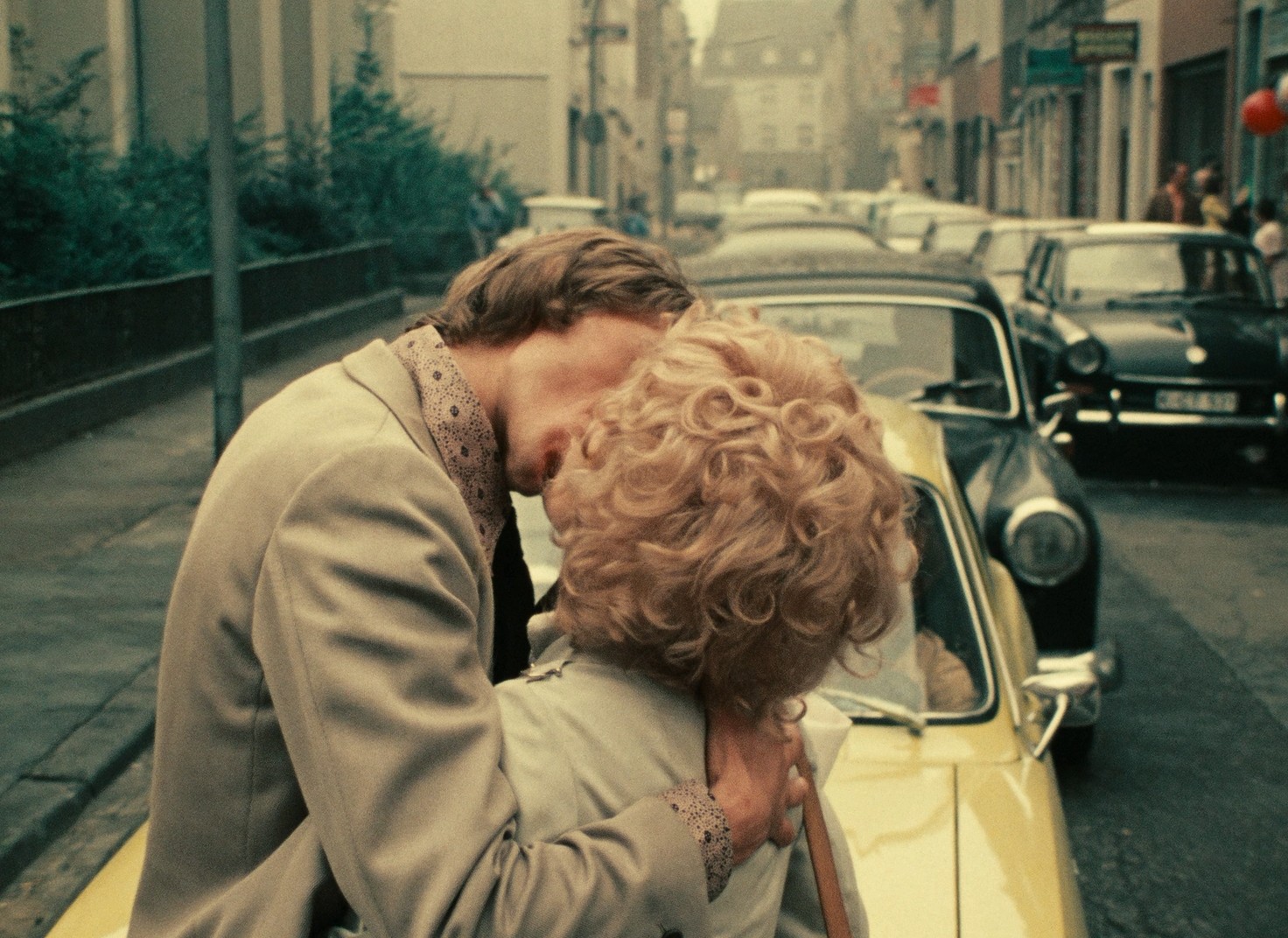 Eight Hours Don't Make a Day (1972) —  shot,  lighting