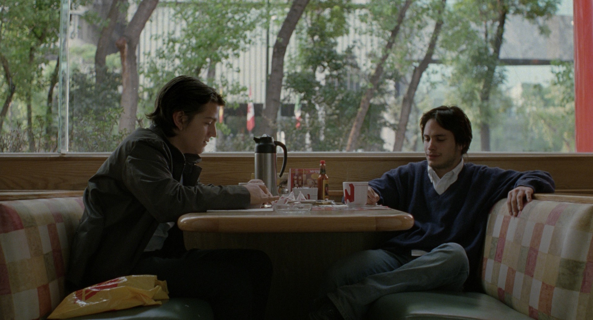 Y Tu Mamá También (2001) —  shot,  lighting