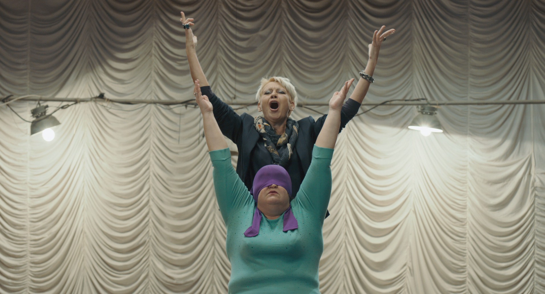 Zoology (2016) —  shot,  lighting