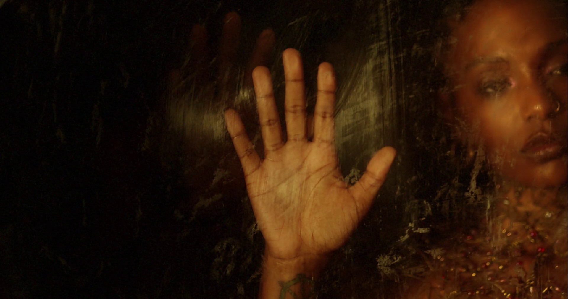 Sandstorm (2019) —  shot,  lighting