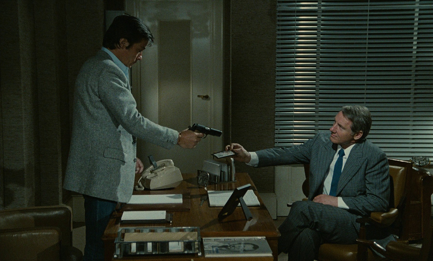 Pour la peau d'un flic (1981) —  shot,  lighting