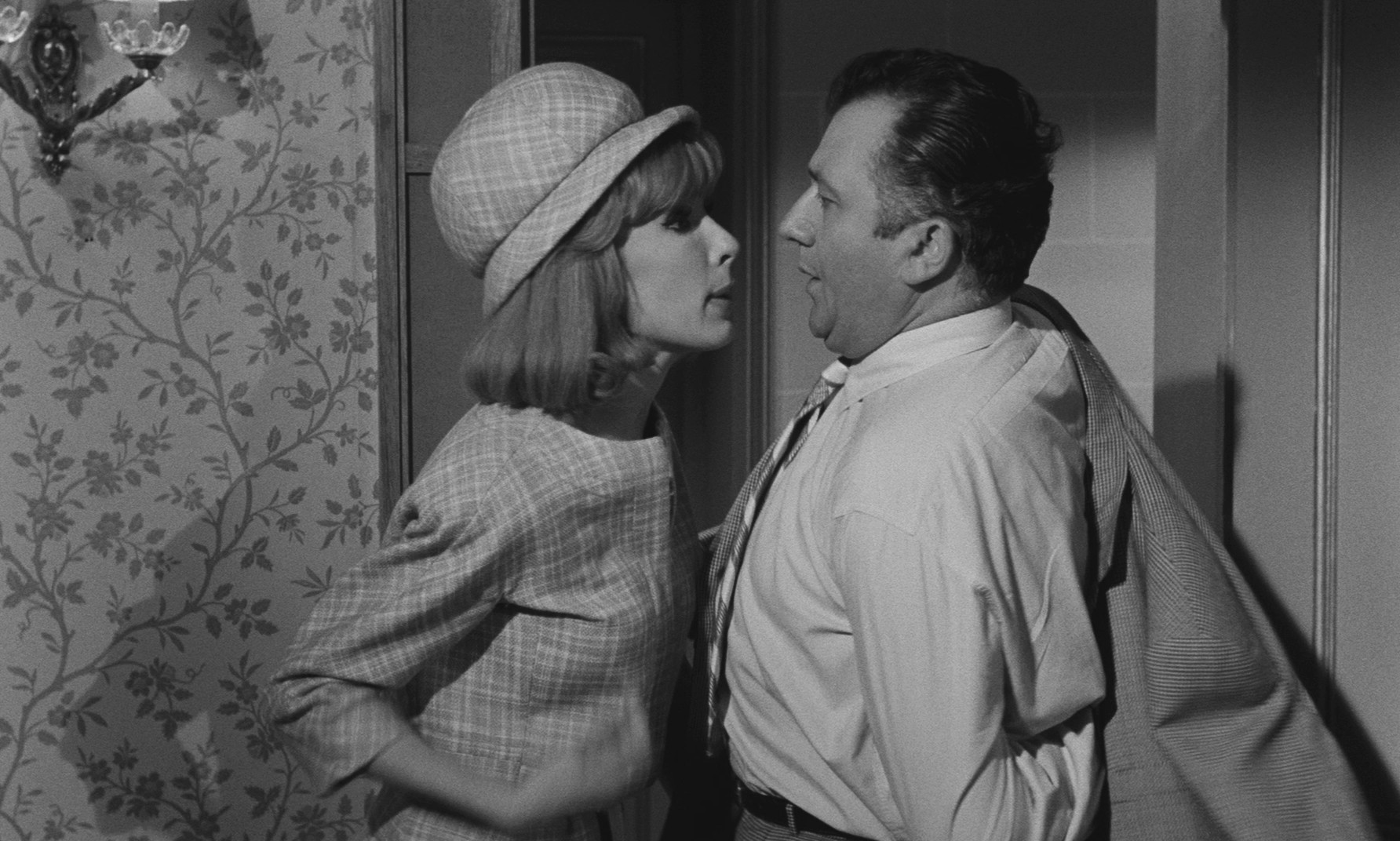 Du mouron pour les petits oiseaux (1963) —  shot,  lighting