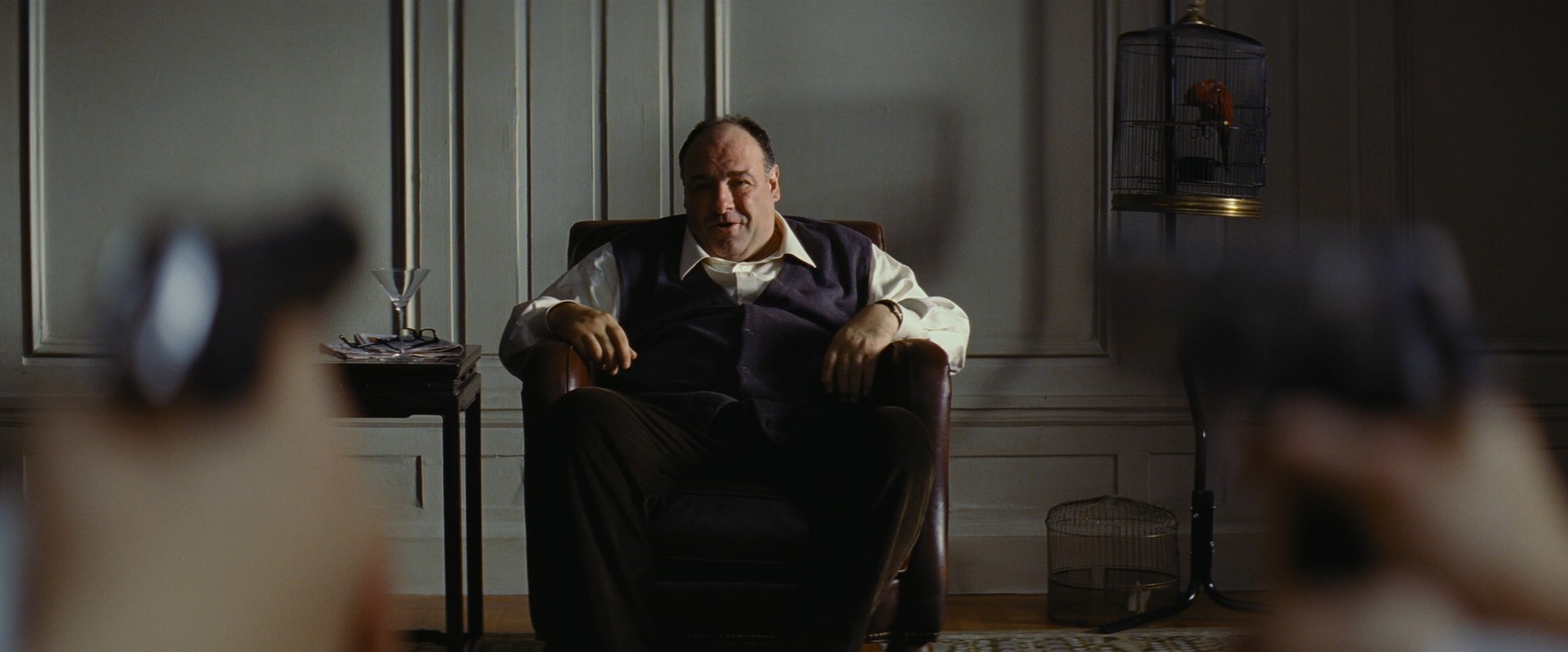 Violet & Daisy (2011) —  shot,  lighting