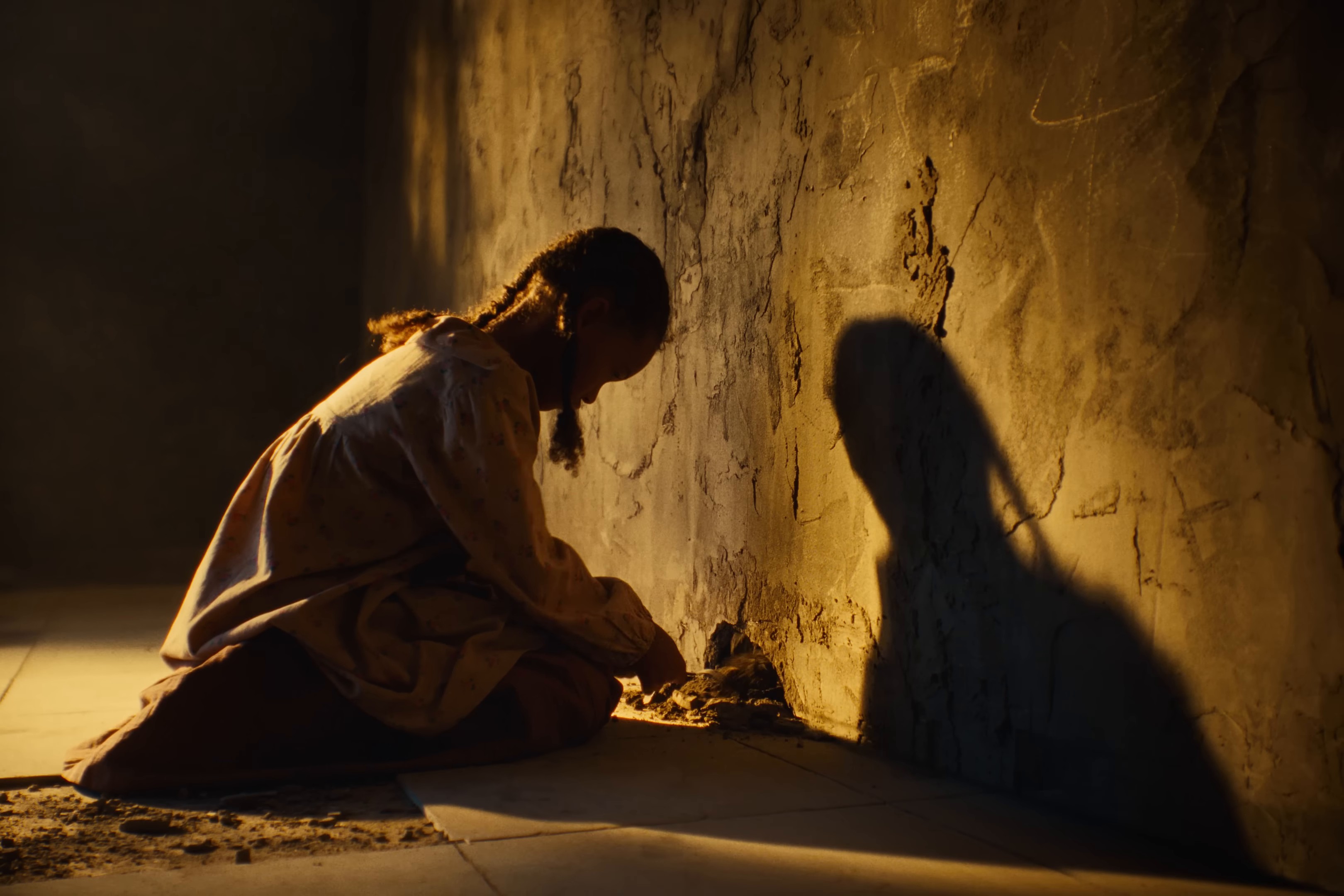 GUN (2024) —  shot,  lighting