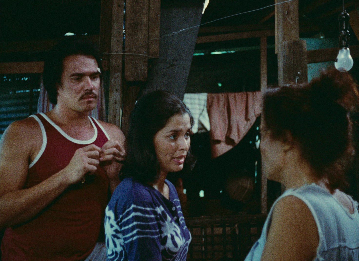 Insiang (1976) —  shot,  lighting