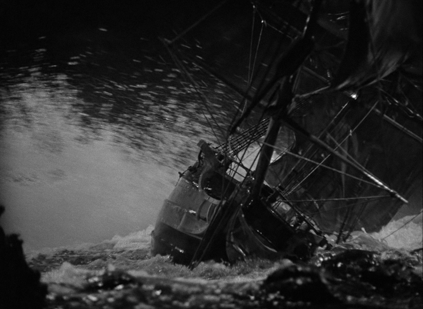 Jamaica Inn (1939) —  shot,  lighting