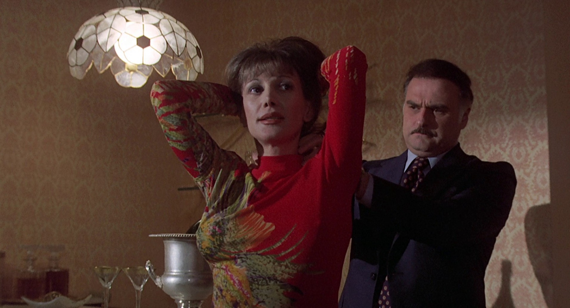 The Don Is Dead (1973) —  shot,  lighting