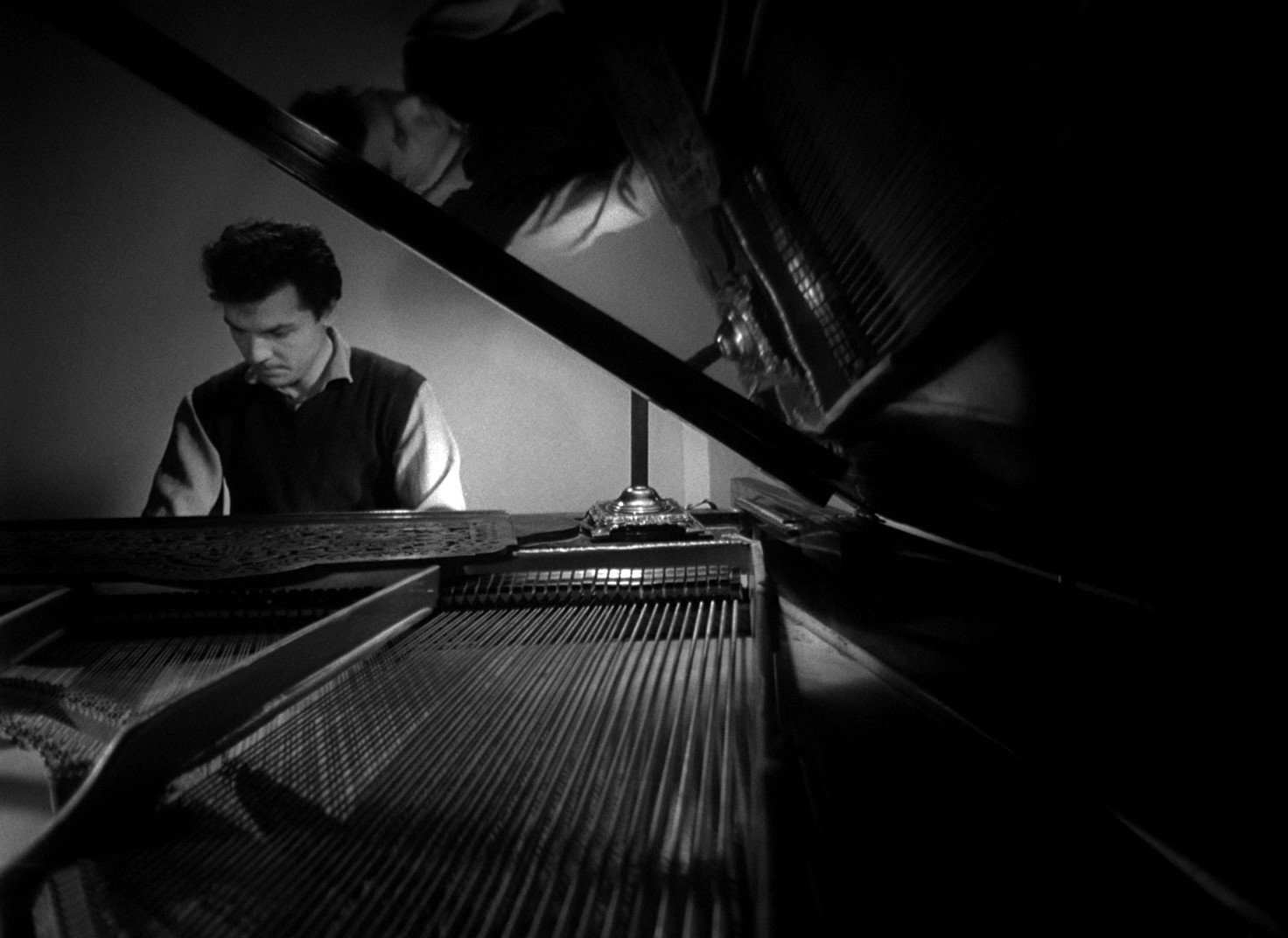 The Cranes Are Flying (1957) —  shot,  lighting