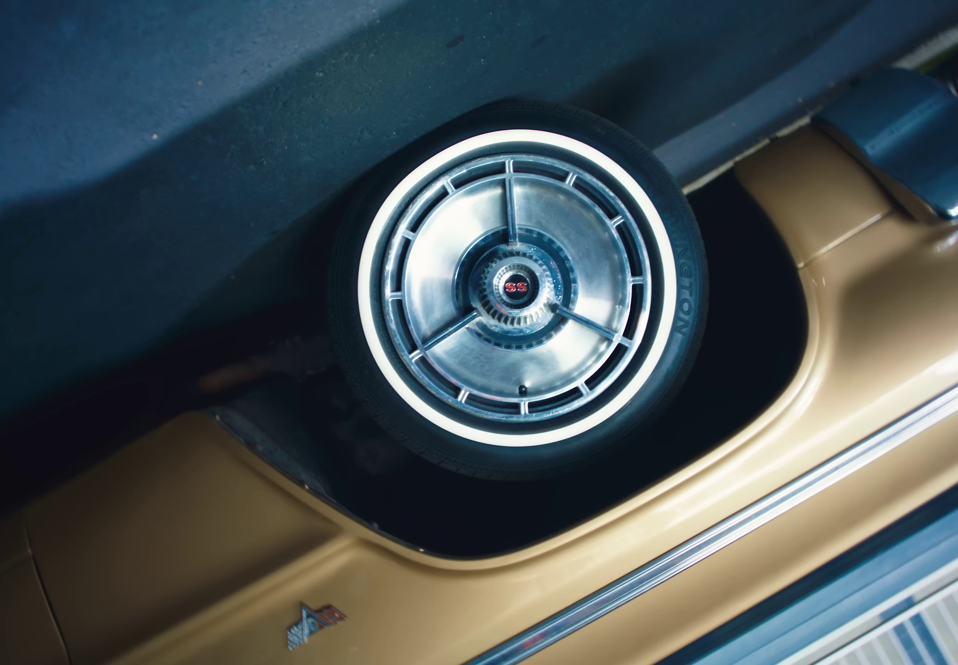 Jealousy (2023) —  shot,  lighting