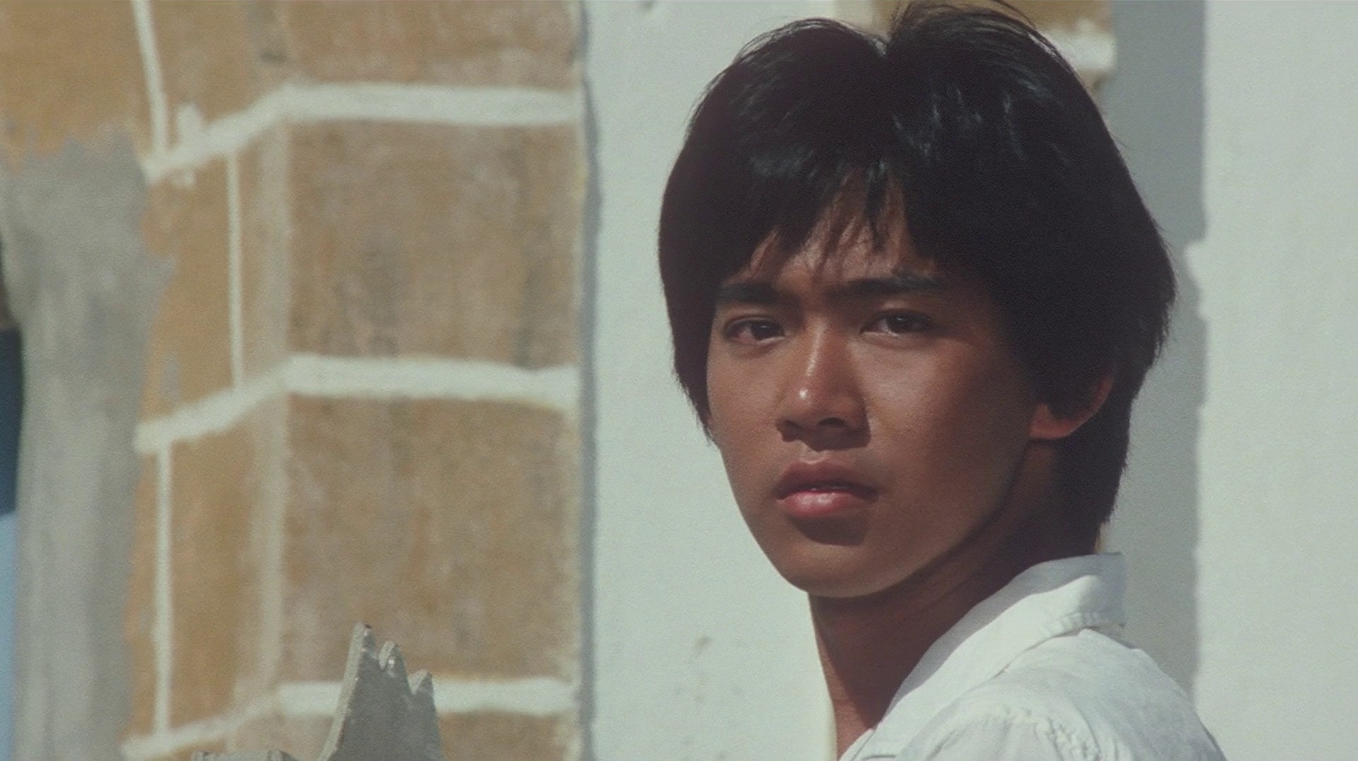 The Island Closest to Heaven (1984) —  shot,  lighting