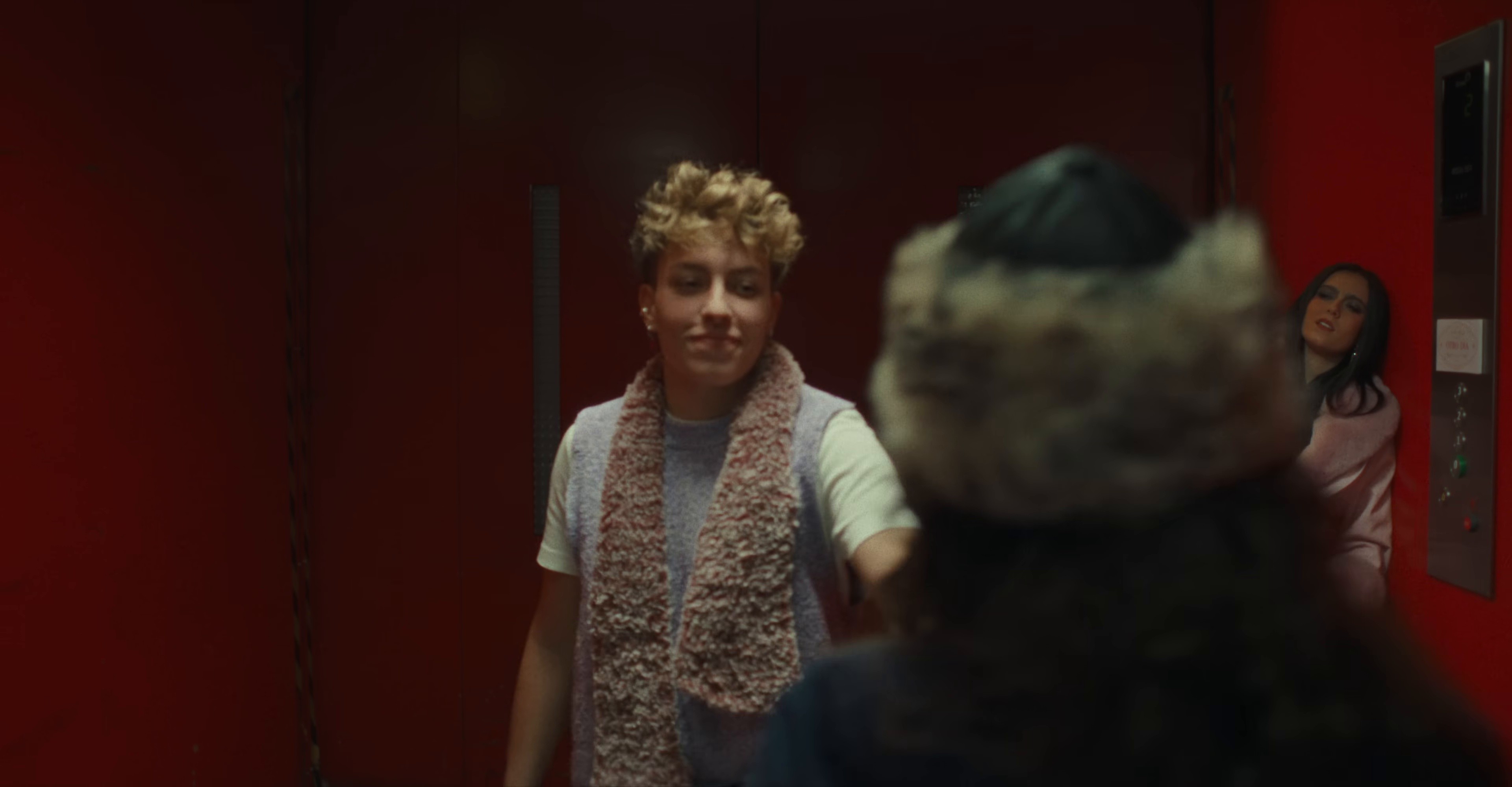 otro día (2025) —  shot,  lighting