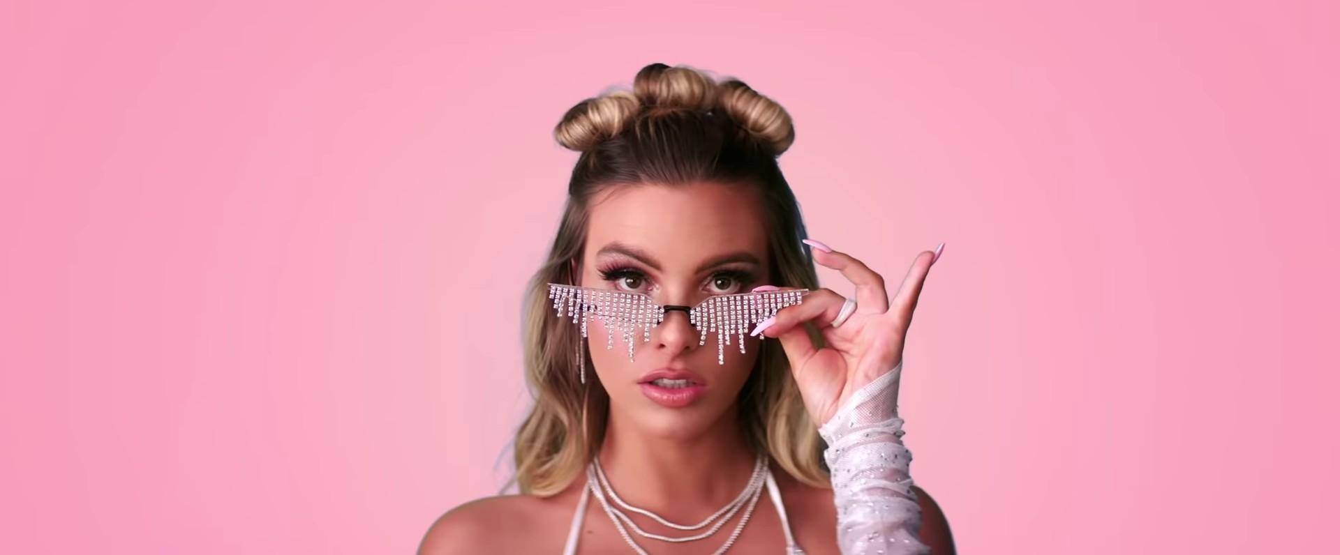 Hit It (2021) —  shot,  lighting