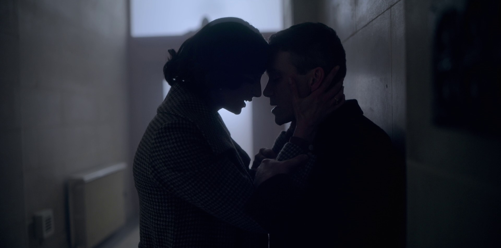 Gold (2022) —  shot,  lighting