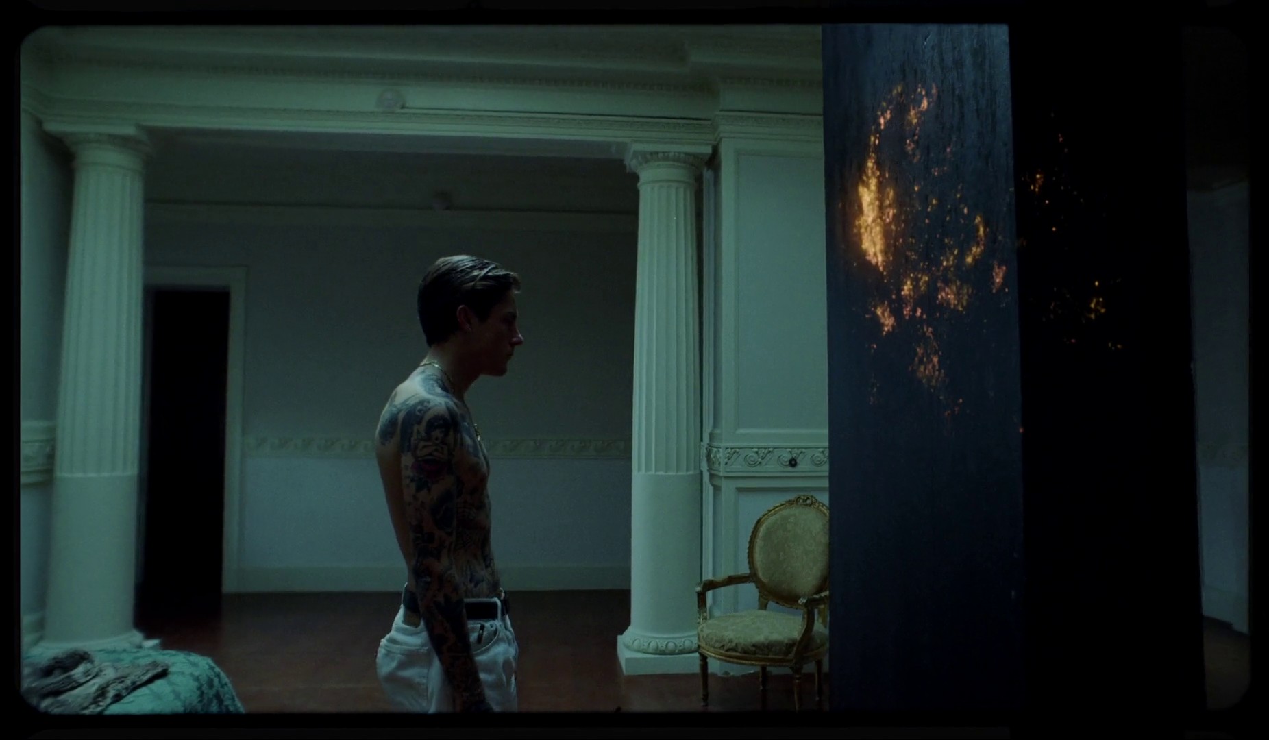 Easy (2020) —  shot,  lighting