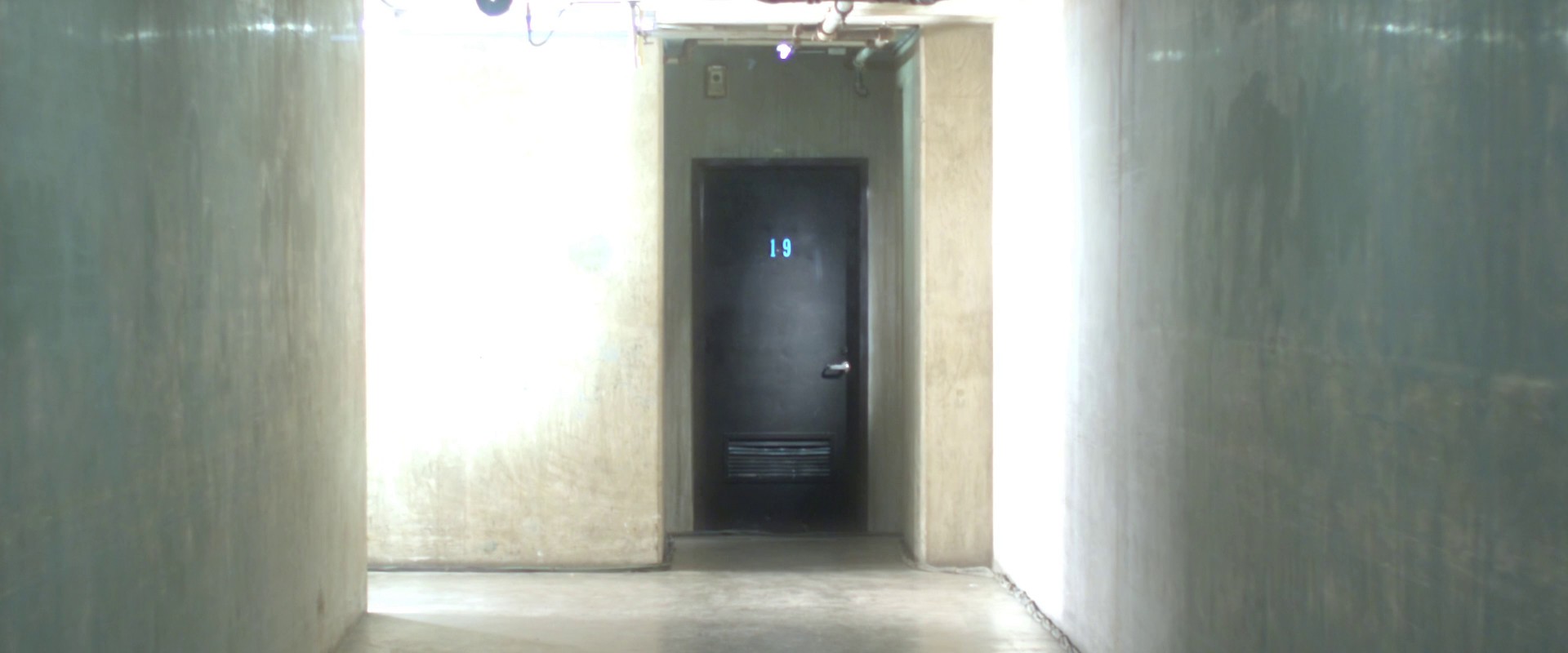 Kaboom (2010) —  shot,  lighting