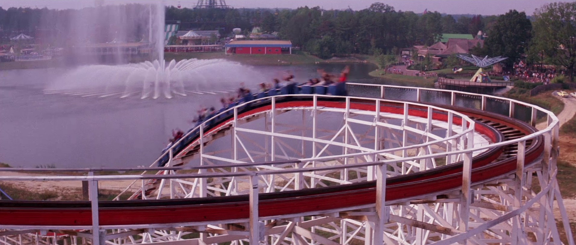 Rollercoaster (1977) —  shot,  lighting