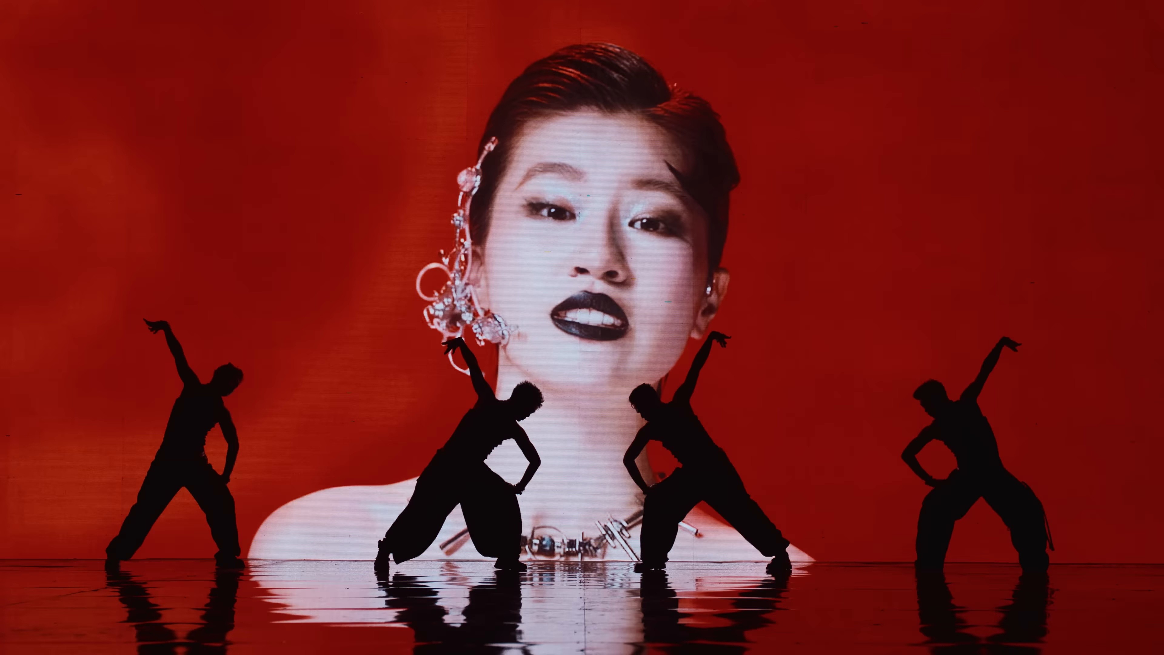 THE REAL AURA (2025) —  shot,  lighting