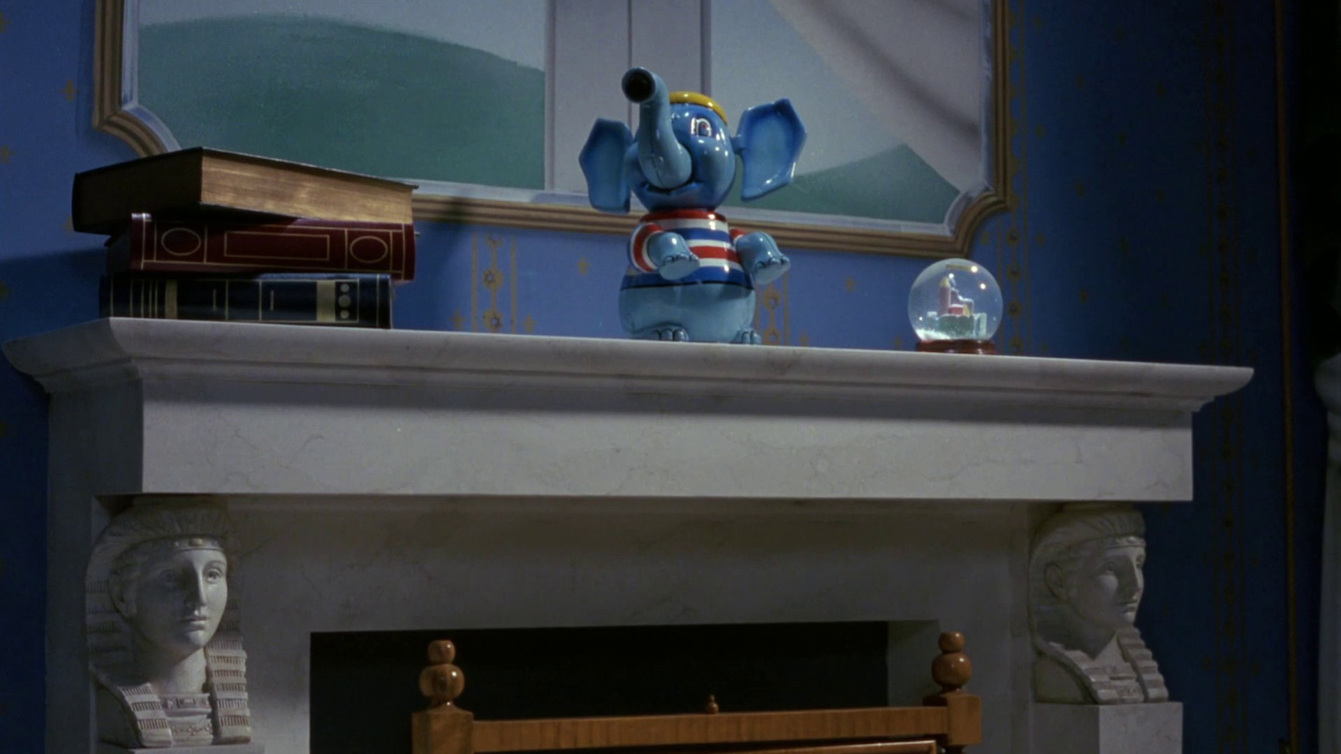 Toys (1992) —  shot,  lighting