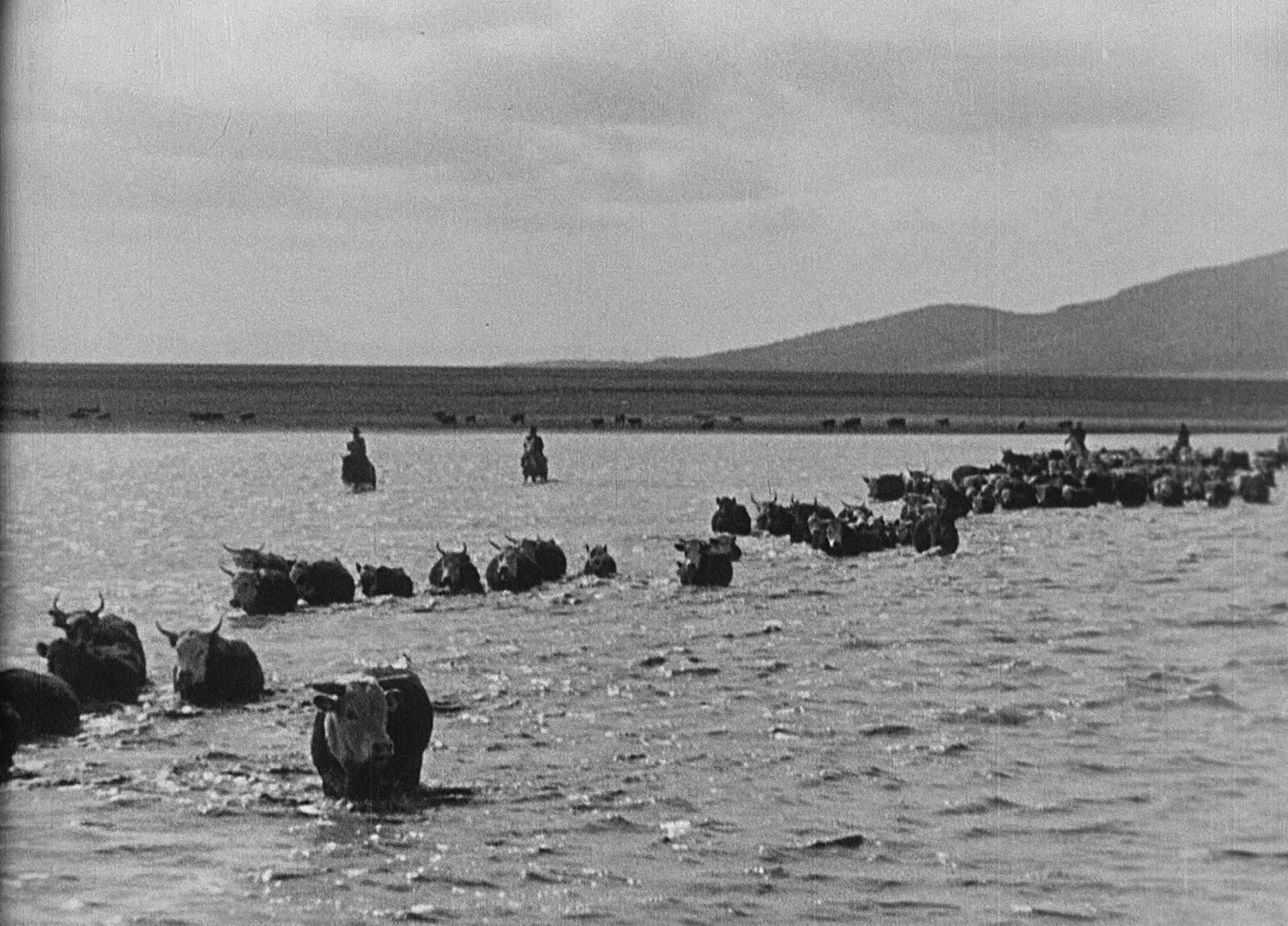 The Iron Horse (1924) —  shot,  lighting