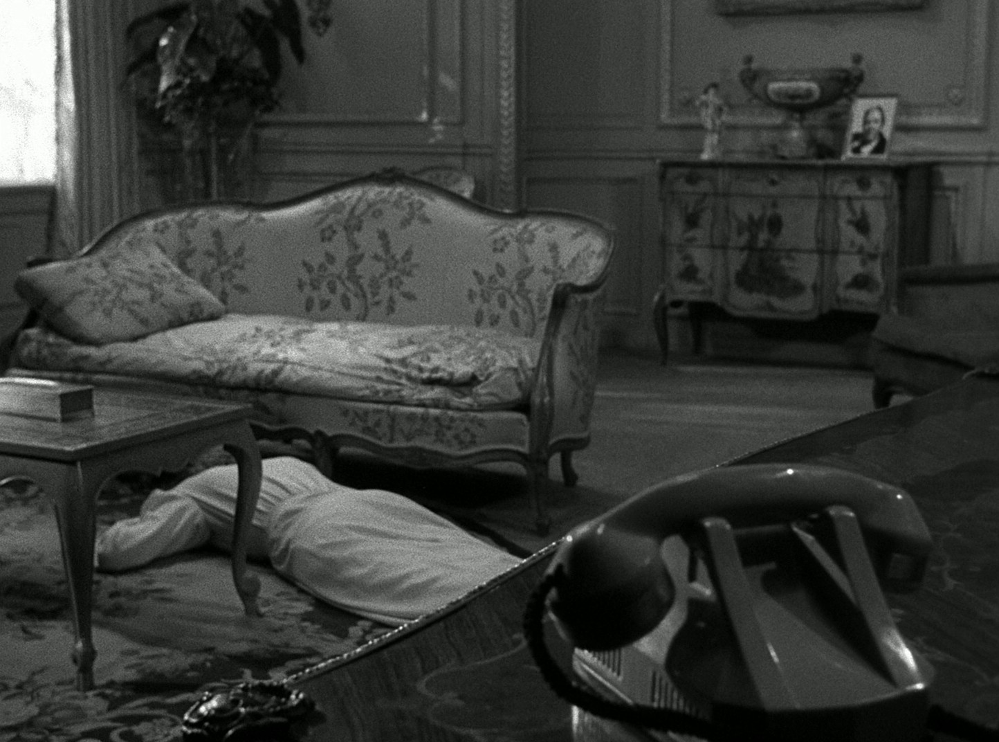 The Big Clock (1948) —  shot,  lighting