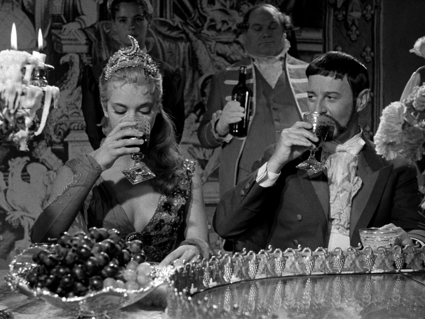 Smiles of a Summer Night (1955) —  shot,  lighting