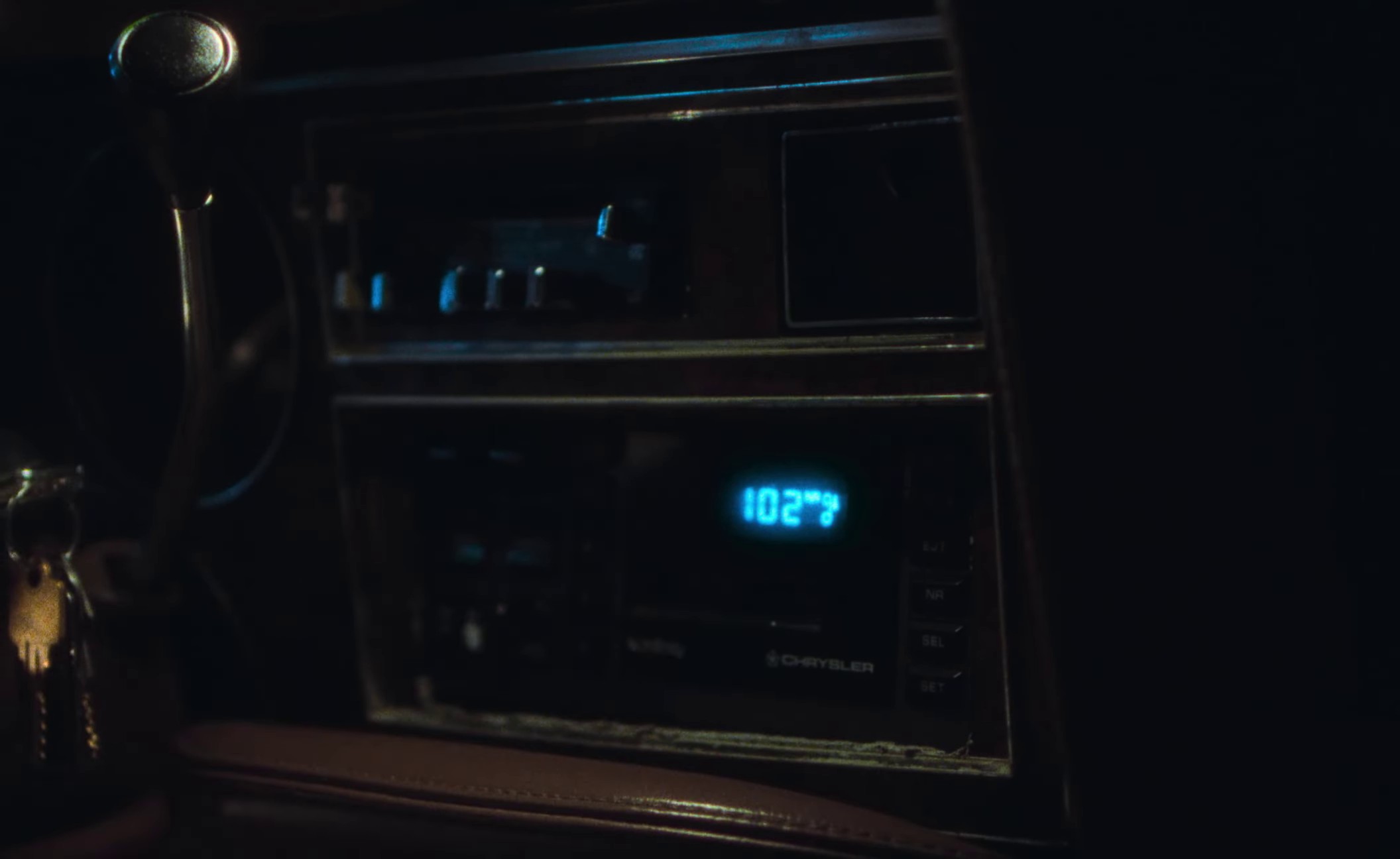 IT HURTS ME (2024) —  shot,  lighting