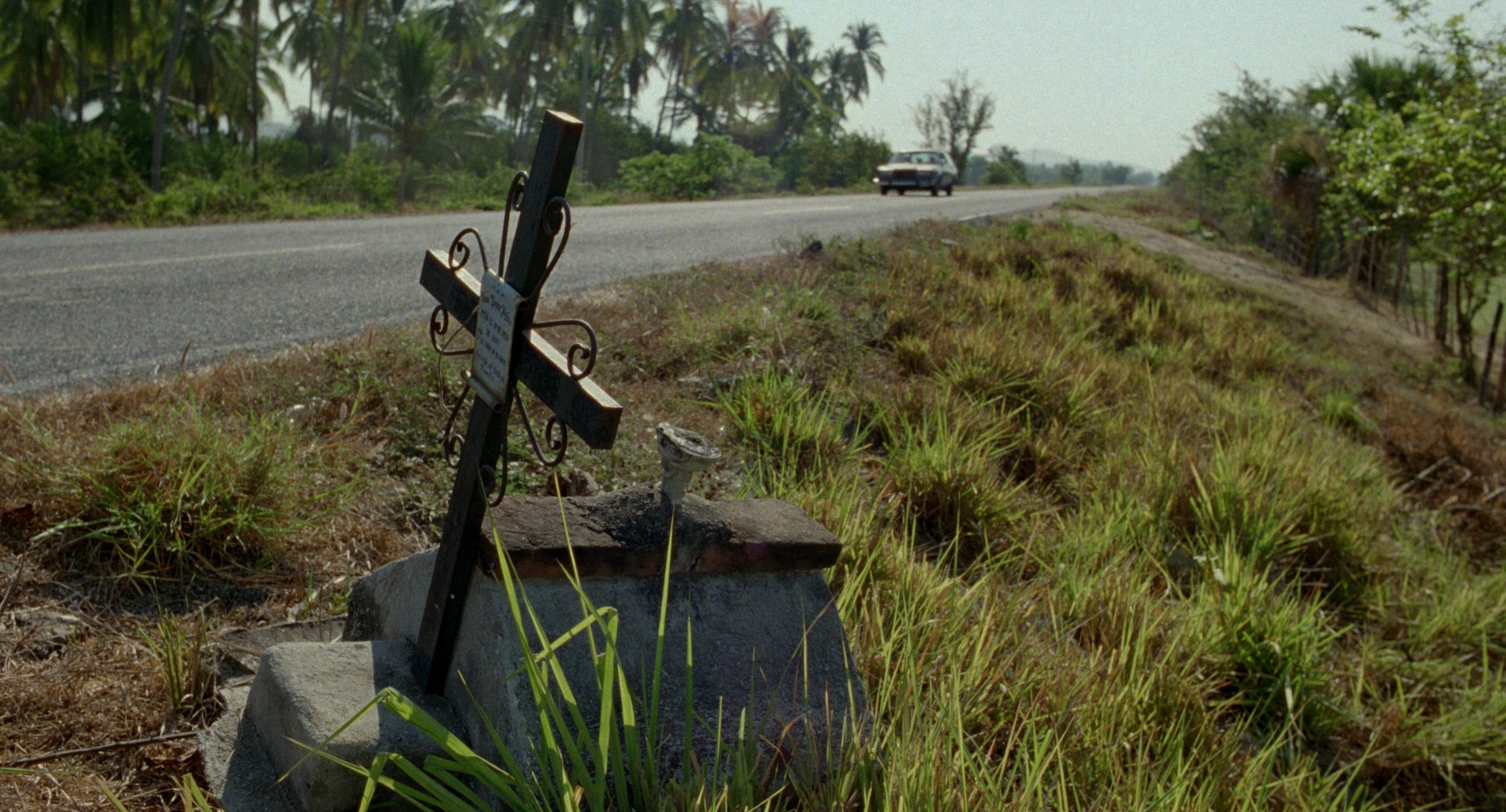 Y Tu Mamá También (2001) —  shot,  lighting