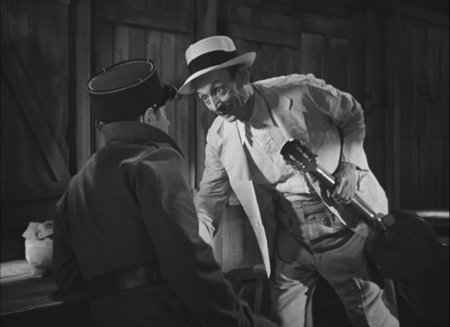 Port of Shadows (1938) —  shot,  lighting