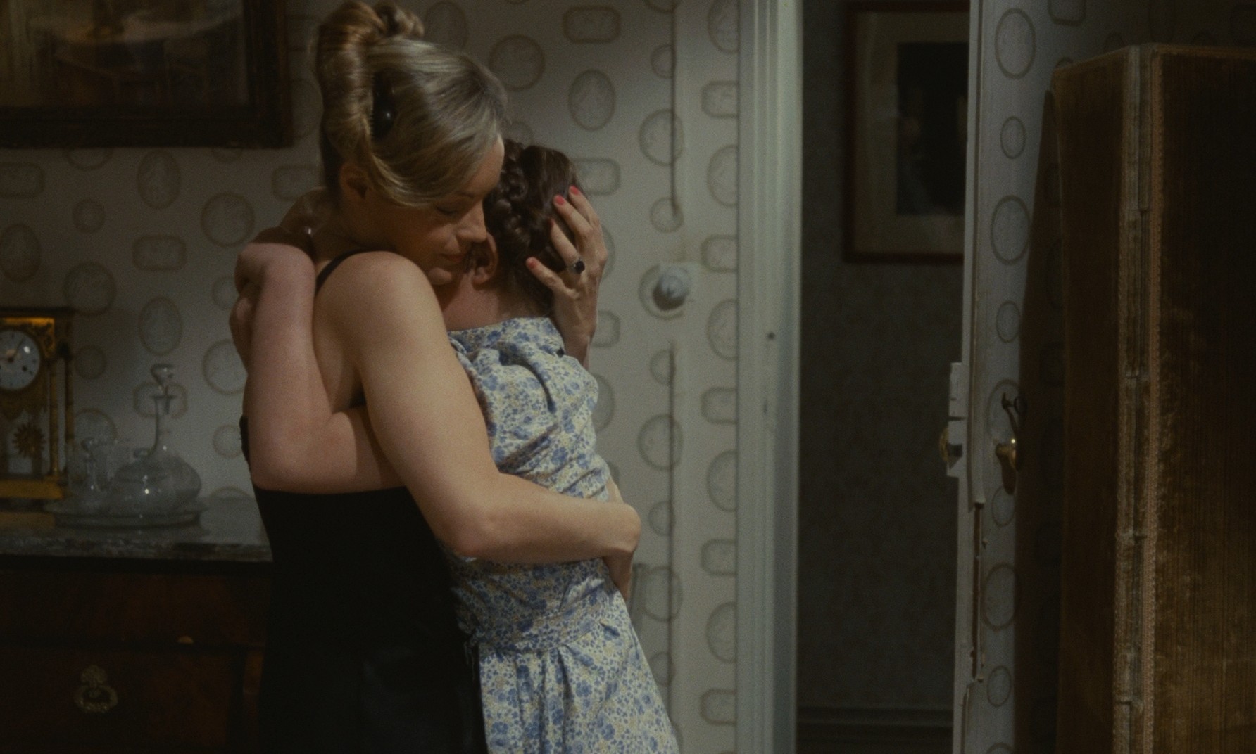 The Old Gun (1975) —  shot,  lighting