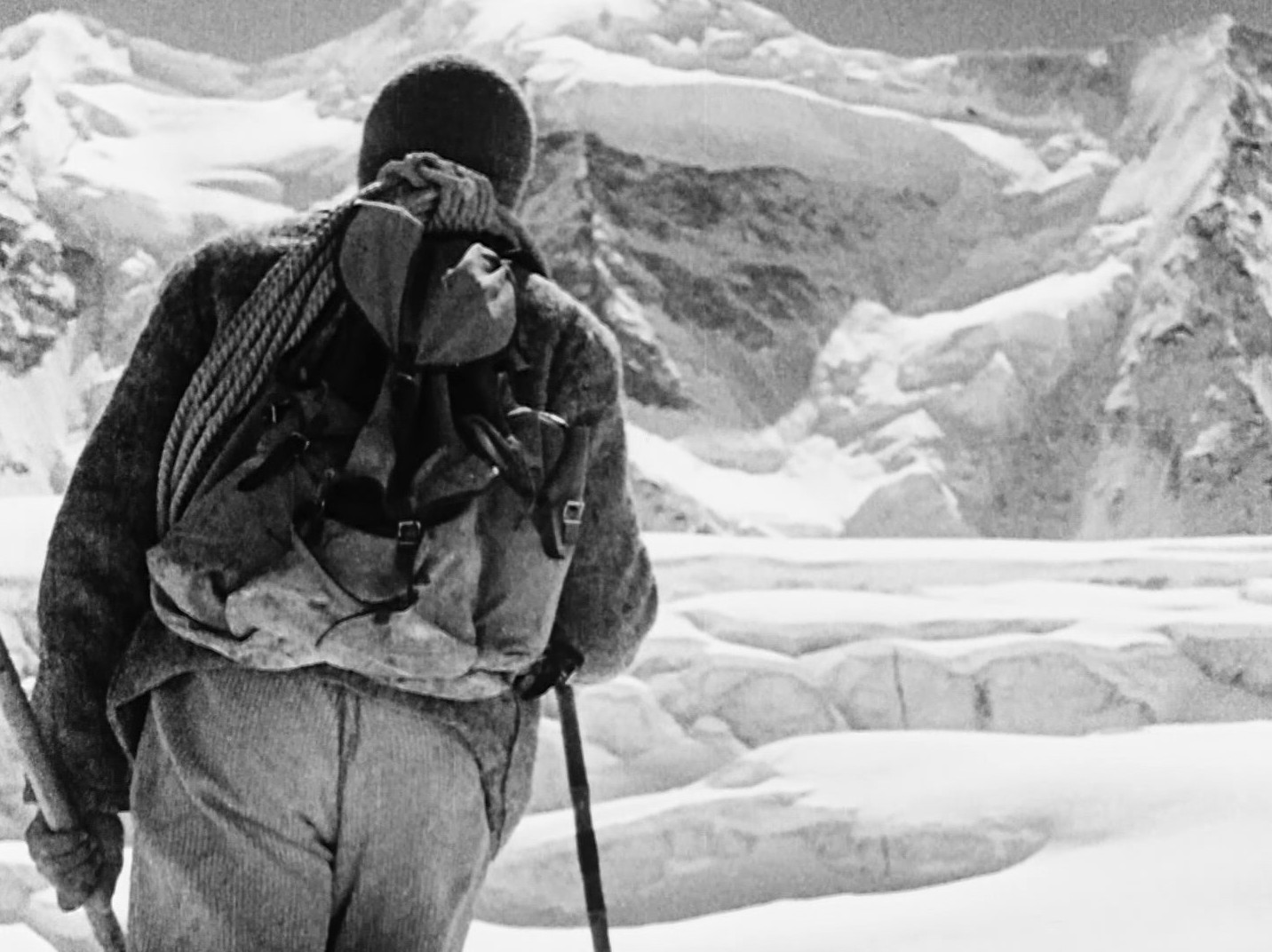 White Hell of Pitz Palu (1929) —  shot,  lighting
