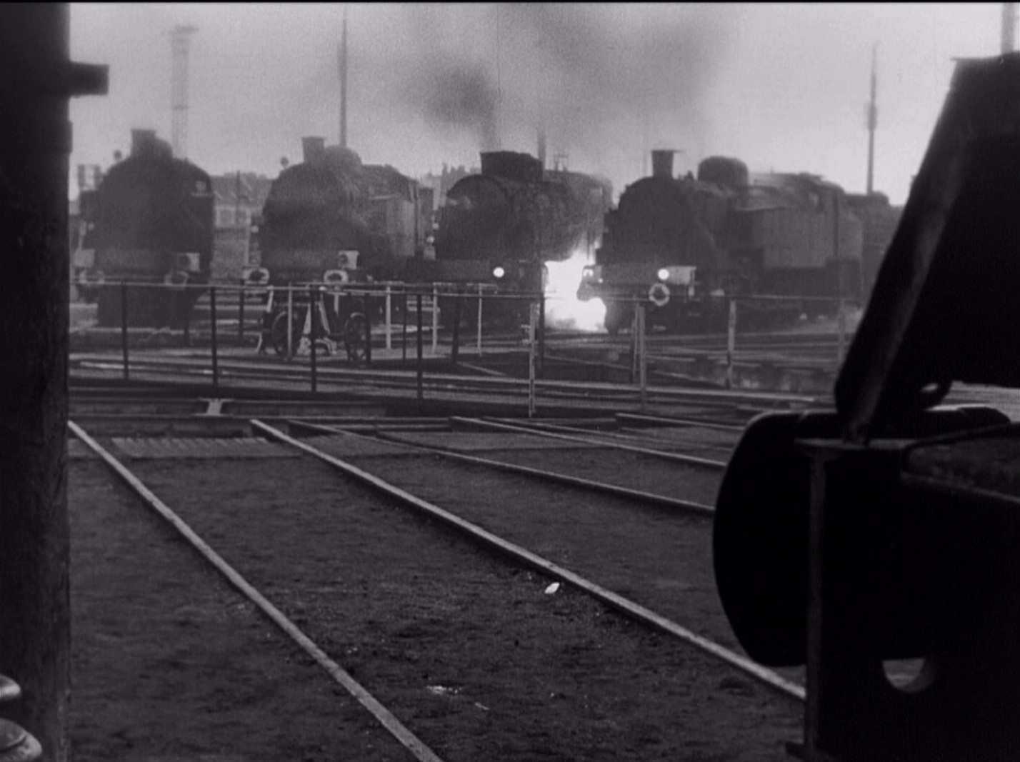 The Battle of the Rails (1946) —  shot,  lighting