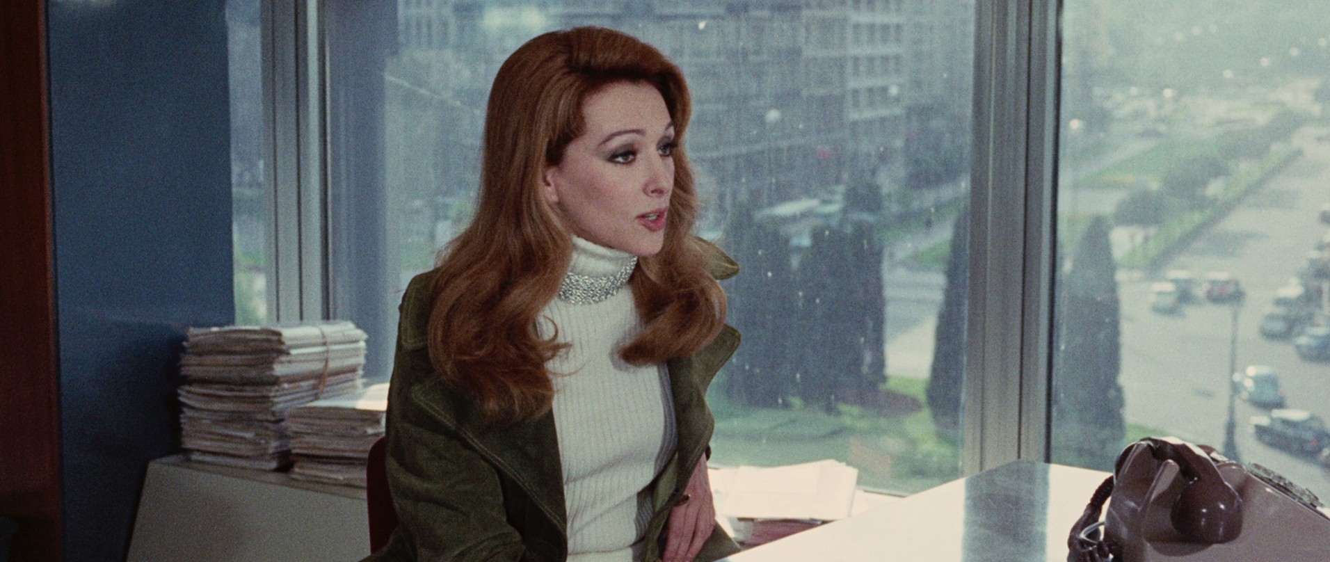 Death Walks on High Heels (1971) —  shot,  lighting