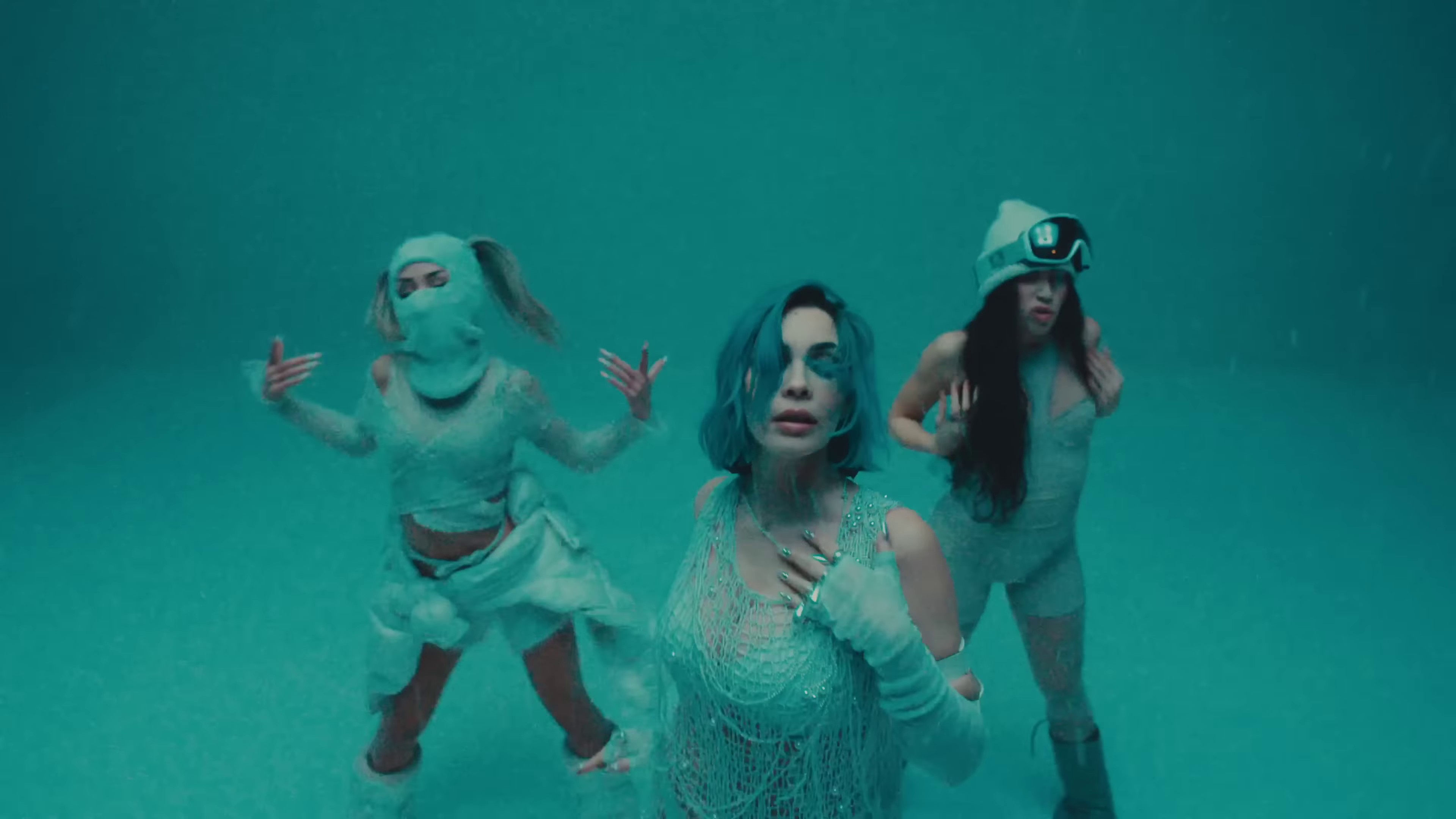 CLICK BOOM! (2024) —  shot,  lighting